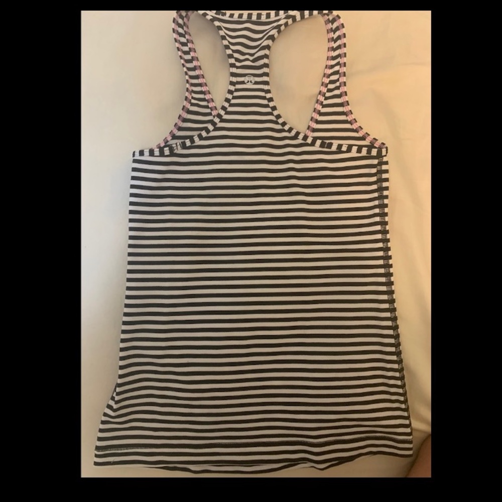 Lululemon top